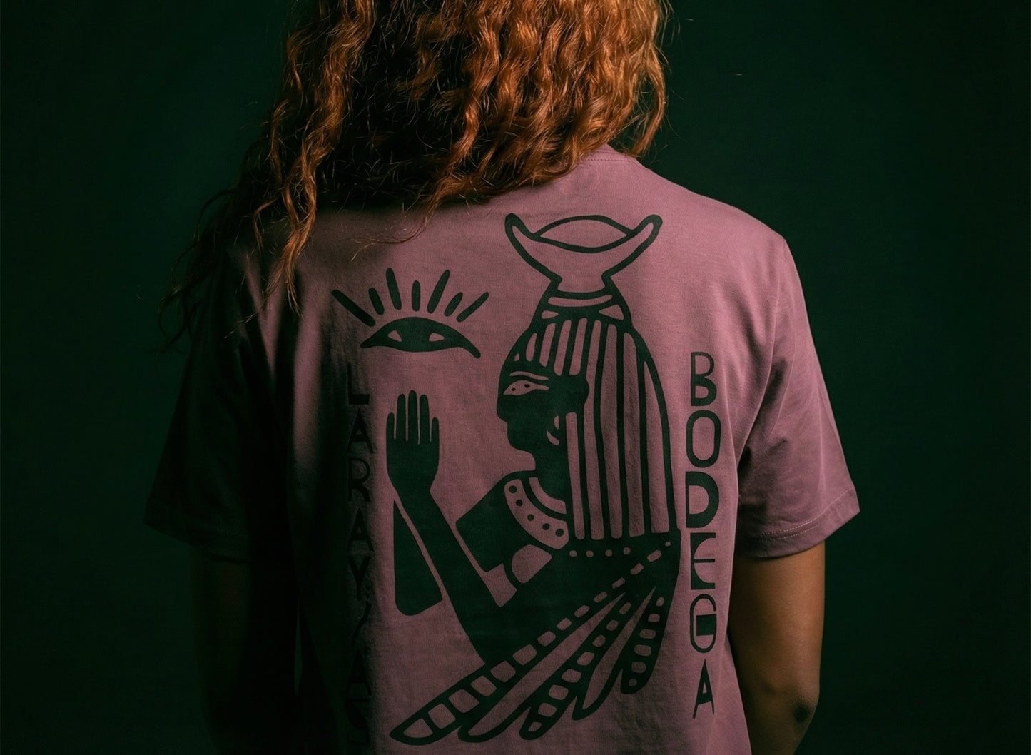 Isis short sleeve tee in Açaí