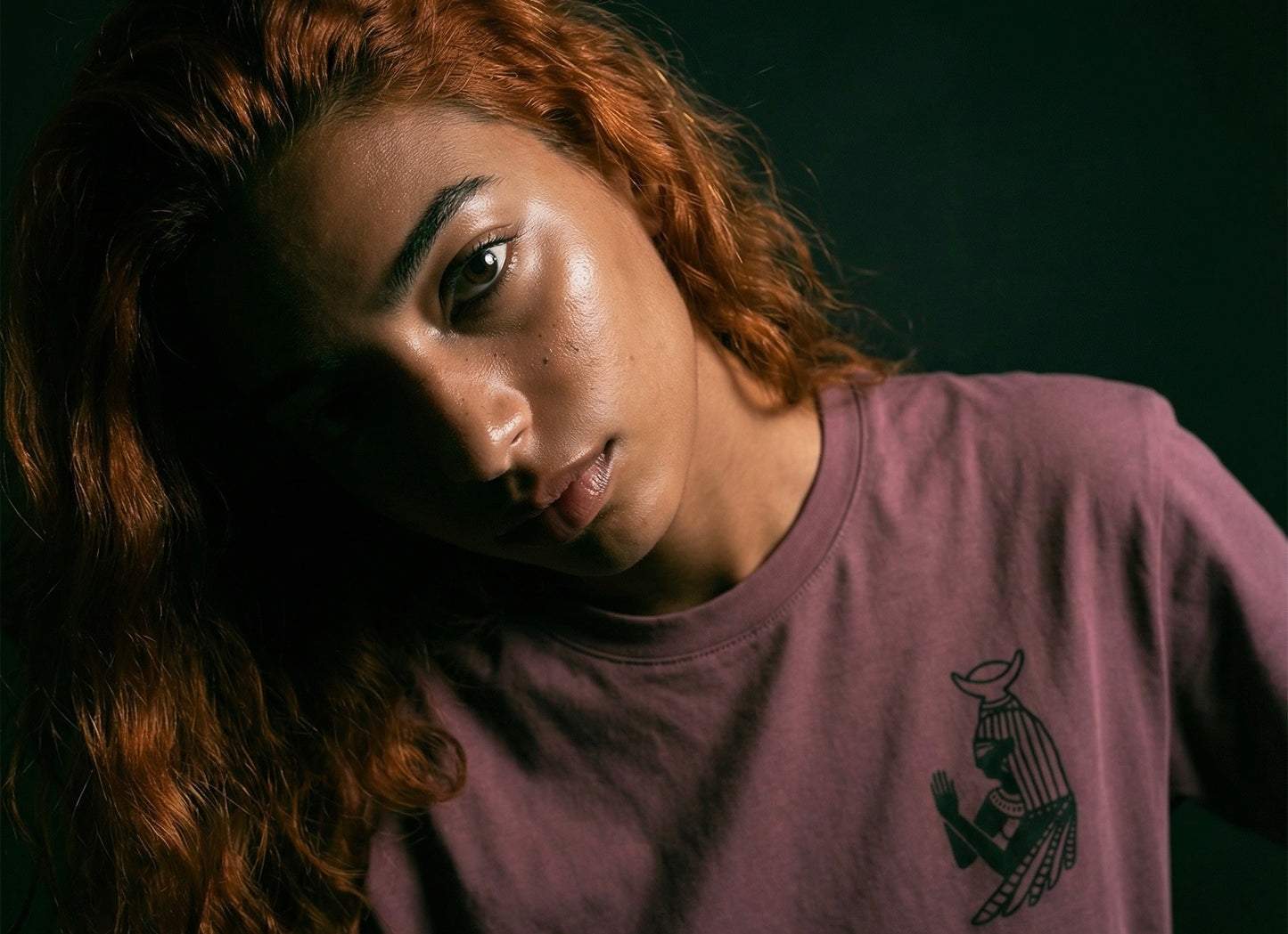 Isis short sleeve tee in Açaí