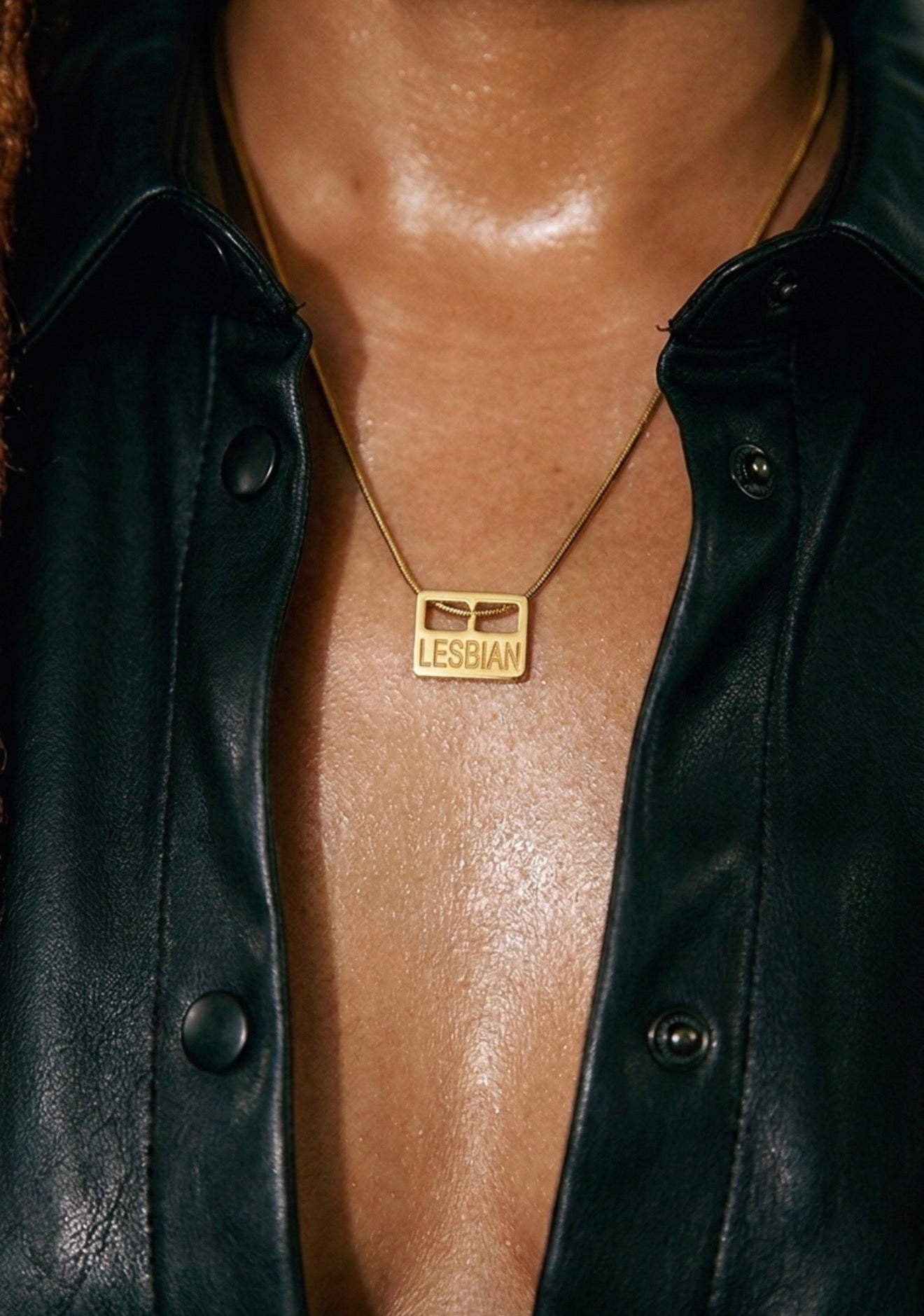 Lesbian necklace