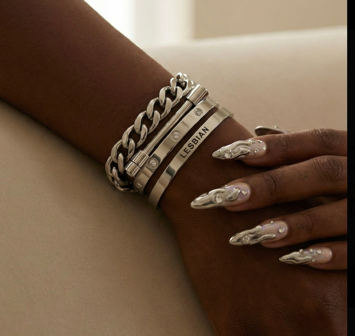 Lesbian Bangle